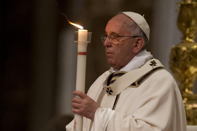 vatican-pope-easter-vigil