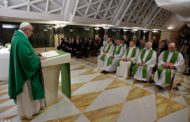 Pope: Be on guard against pursuit of power and wealth